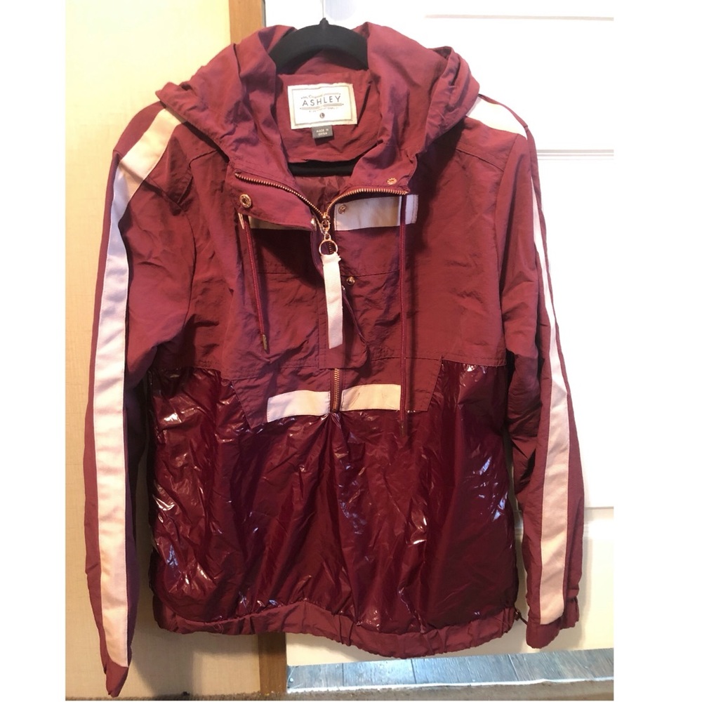Maroon/Burgundy Pullover jacket
